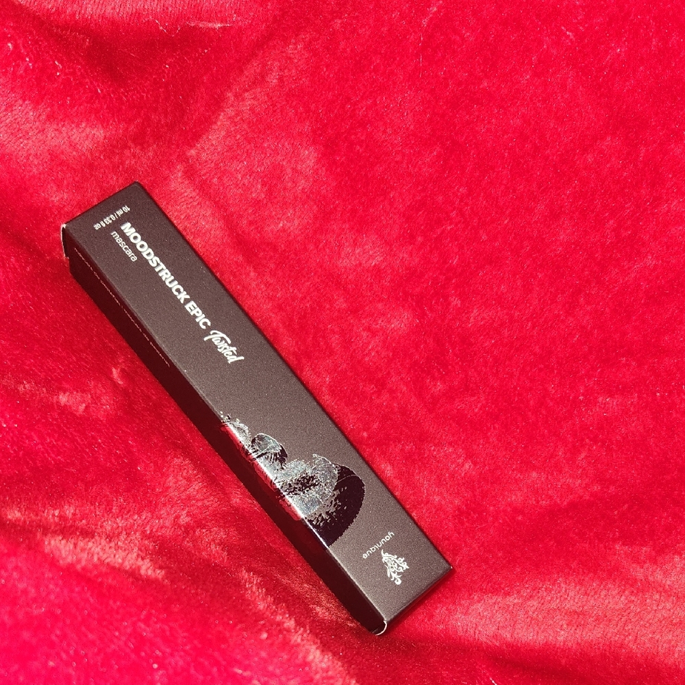 Black Moodstruck Epic Mascara
